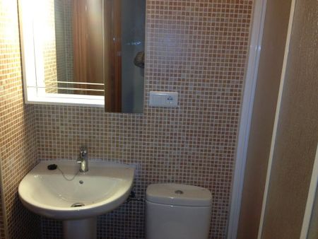 Calle Diego de Almaguer, Málaga, Andalusia 29006 - Photo 5