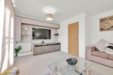 5 bedroom semi-detached house to rent - Photo 3