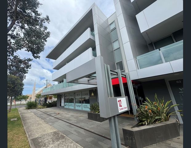 Stylish two bedroom apartment - Photo 1