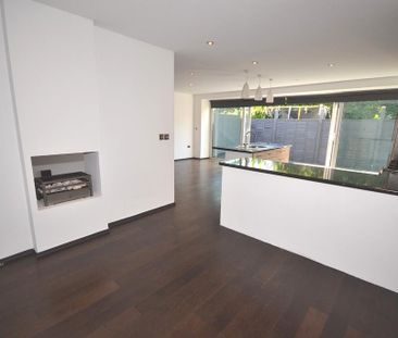 2 bedroom detached bungalow to rent - Photo 2