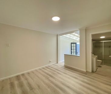 Updated 2 bedroom terrace in a wonderful location - Photo 5