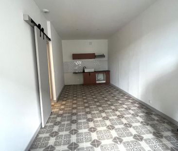 Location Appartement 3 pièces 52m² DRAGUIGNAN 83300 - Photo 2
