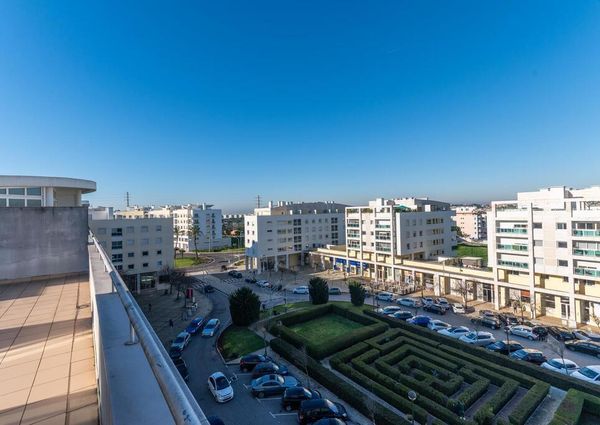 3 Bedroom Apartment with a view, Fórum Oeiras, Oeiras