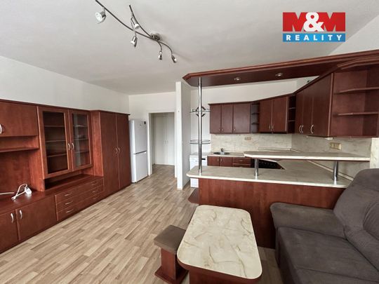 Pronájem bytu 2+kk 48 m², Čechova 766, Ústí nad Labem - Photo 1