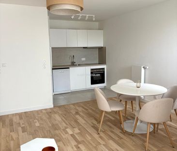 Location - appartement - 66.73 m² - 3 Pièces - Photo 2