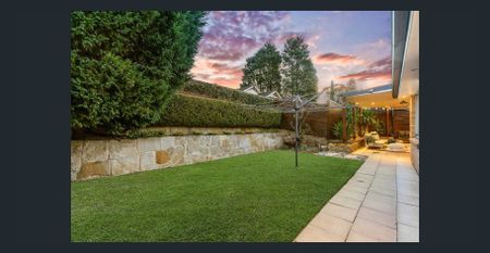 Spacious Family Sanctuary on a Quiet Cul-de-Sac | Prime Glenhaven Location - Photo 2