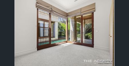 Riverside Luxury with Panoramic Swan River Views in Prestigious Mosman Park - Photo 3