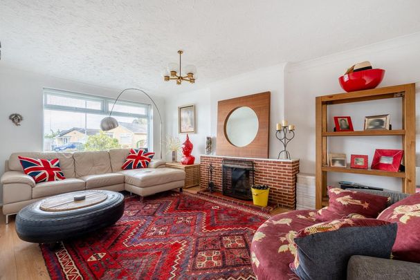 3 bedroom bungalow to rent - Photo 1