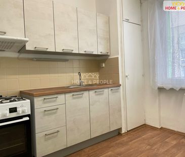 Pronájem bytu 1+1 38 m² - Photo 1