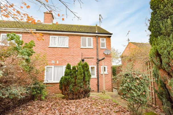 2 bedroom semi-detached house to rent - Photo 1
