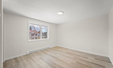 134 Chestnut – 2 Bedroom, Winnipeg, MB - Photo 2