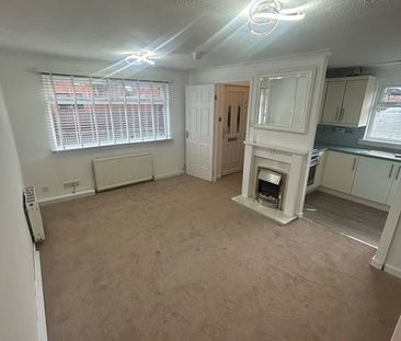 2 Bed End Terrace, Elderpark Gardens, G51 - Photo 2