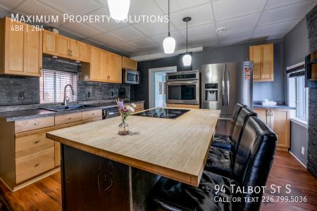 94 Talbot St S, Essex, ON - Photo 4