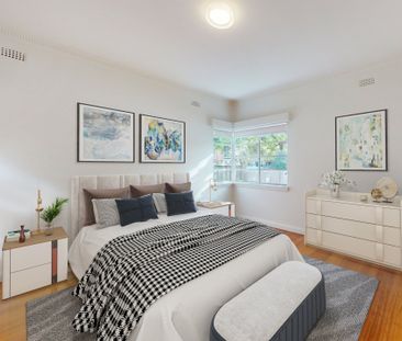 FULLY RENOVATED IN BOUTIQUE ART DECO BUILDING - Photo 5