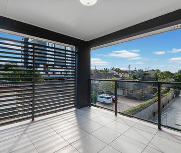2/19 Latham Street, Chermside QLD 4032 - Apartment For Rent | Domain - Photo 5