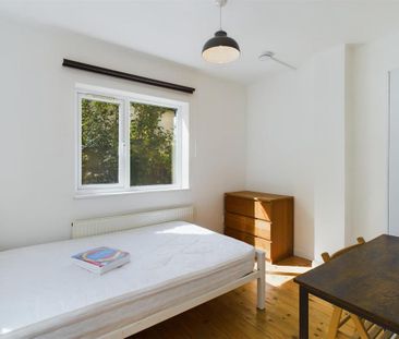 7 bedroom semi-detached house to rent - Photo 5