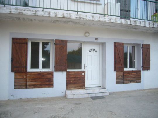 Location Appartement 3 pièces 55m² CHATEAUNEUF SUR ISERE 26300 - Photo 1