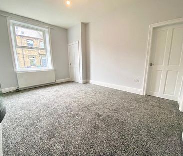 Scar Lane, Huddersfield £750 pcm ⓘ The monthly or weekly payment required by the landlord. Read our glossary page , 3 bedrooms, house - mid terrace, to let * Tenant info - Photo 1