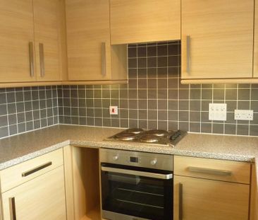 2 bedroom coach house to rent - Photo 4