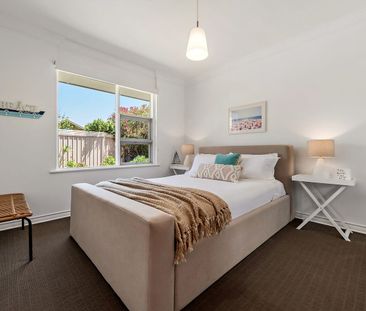 Immaculate Two Bedroom Unit in Prime Beachside Location - Photo 4