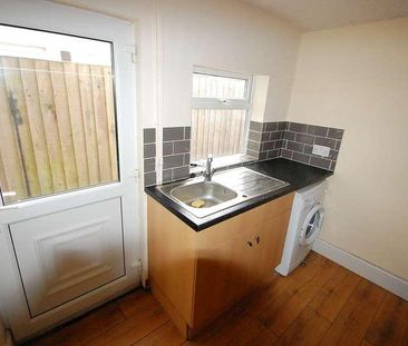 Vernon Terrace, Staffordshire, Burton Upon Trent, DE14 - Photo 5