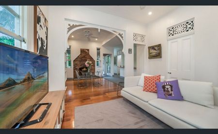 Affordable Gem In Kelvin Grove! - Photo 2