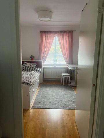 Rum i Skärholmen för kvinna - Photo 2
