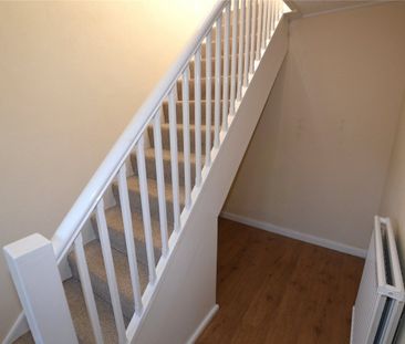 2 Bed Property To Rent - Photo 3