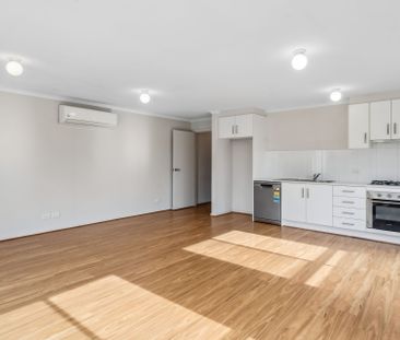 Low-Maintenance 3-Bedroom Home in a Convenient Location - Photo 4