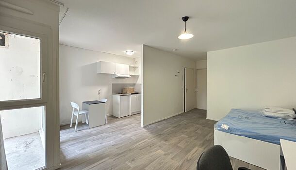 Appartement 1 pièces 32m2 REIMS 599 euros - Photo 1