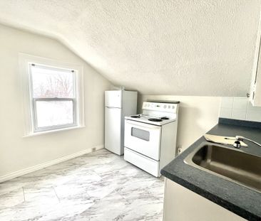 For Lease - 164 Centre Street, Oshawa, Ontario - Photo 5