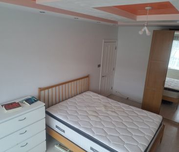 Room in a Shared Flat, Dartmouth Road, NW4 - Photo 2