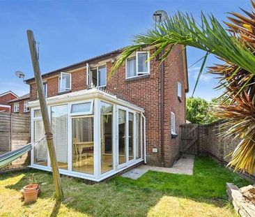 Crundens Corner, Rustington, BN16 - Photo 2