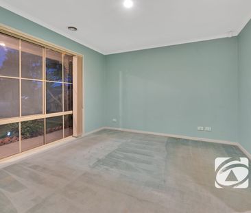 THREE BEDROOM HOME IN COURT LOCATION - Photo 4