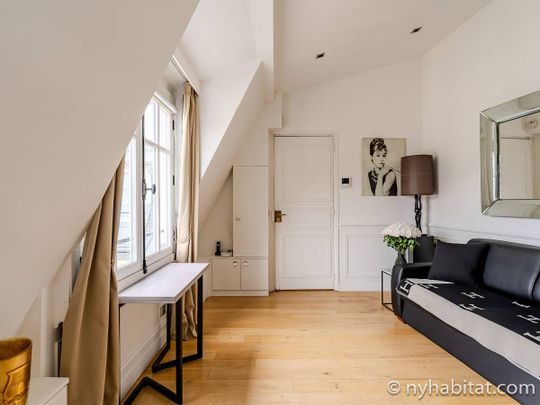 Logement à Paris, Location meublée - Photo 1