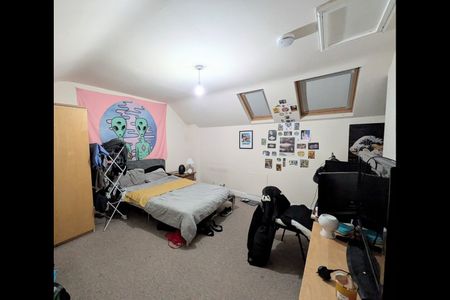 4 Bed Terraced House, Lace Street, NG7 - Photo 5