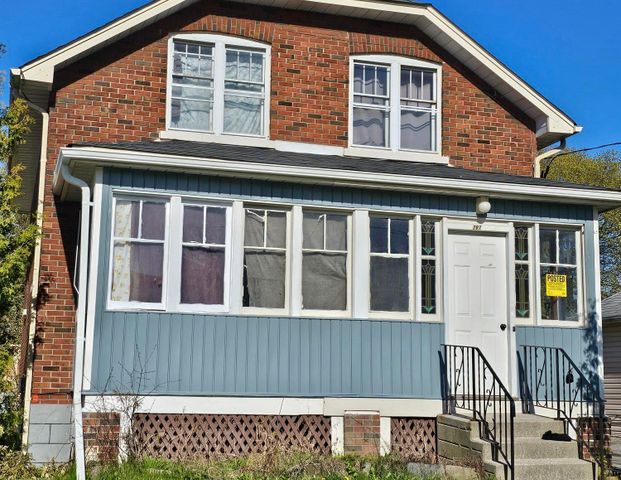 For Lease - 287 Verdun Road Unit# Main Floor and Basement, Oshawa, Ontario - Photo 1