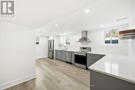 45 HAMILTON AVENUE - Photo 2