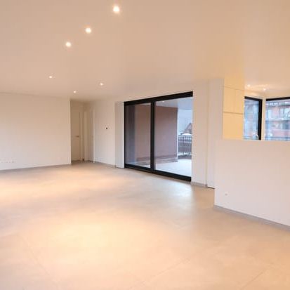 Appartement te huur - Photo 1