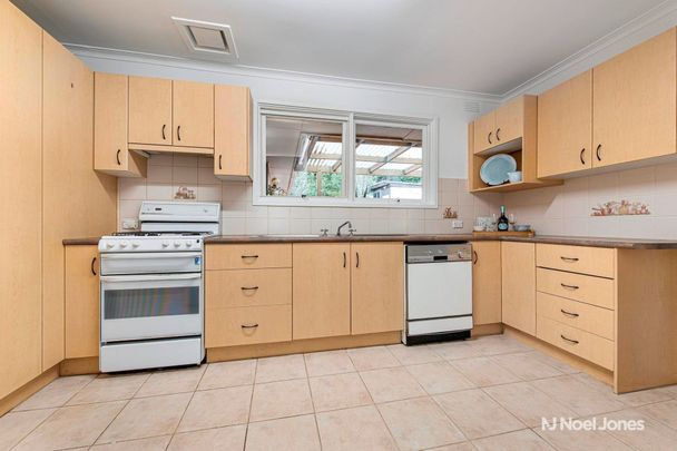 13 Hender Street, RINGWOOD EAST - Photo 1