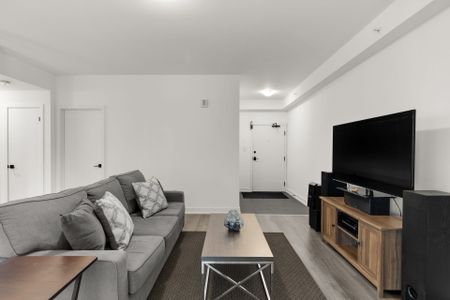For Lease - 4 SPICE Way Unit# 117, Barrie, Ontario - Photo 3