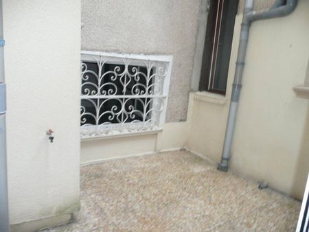 Location appartement t3 65 m² à Villefranche-de-Rouergue (12200) - Photo 5