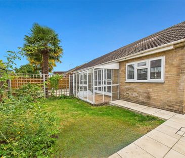 Hawthorn Close, Hampton, TW12 - Photo 6