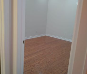 For Lease - 4900 Sebastian Drive, Mississauga, Ontario - Photo 2