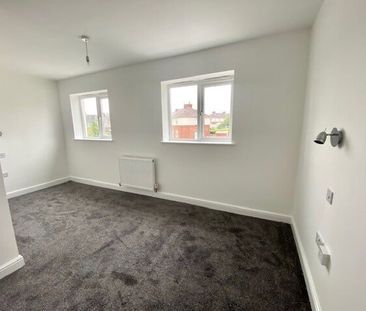 Rotherham Road - Photo 2