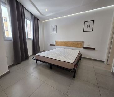 Alquiler de estudio en Calle Fernán Núñez - Photo 4