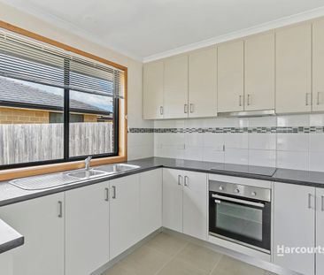 Modern Family Home - Photo 4