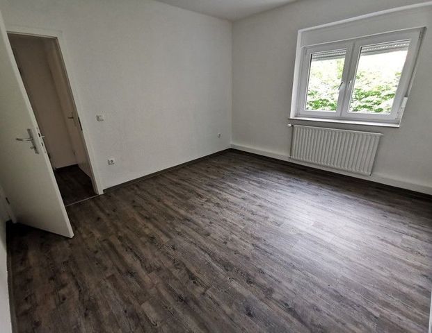 bezugsfertige 2,5-Zi.Whg. mit Balkon im Herzen von Herne - Photo 1