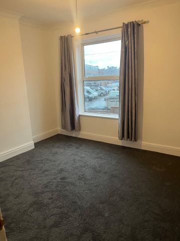 3 Bed Terraced House, Beakes Road, B67 - Photo 4