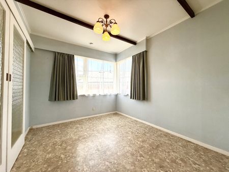 3 Bedroom Home in Heretaunga - Photo 2